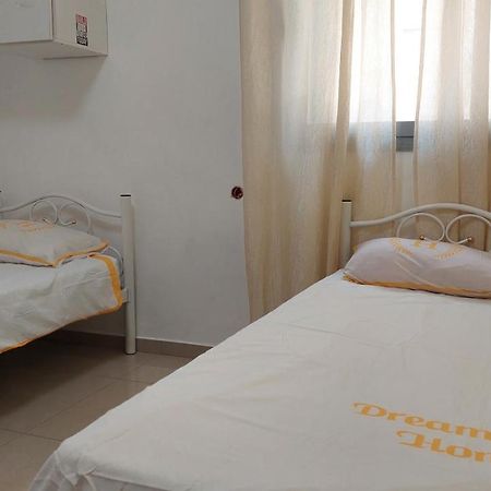 Huzi Hitman Apartment Marina Area Asdode Exterior foto