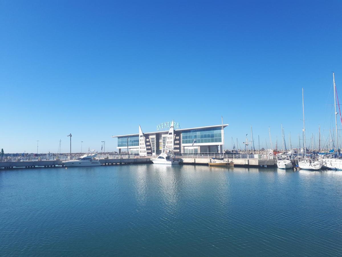 Huzi Hitman Apartment Marina Area Asdode Exterior foto